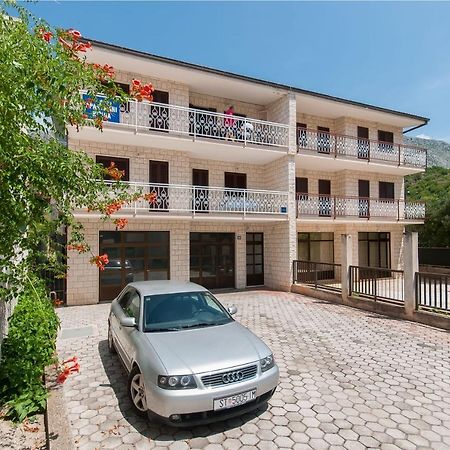 Apartments Ricina Dugi Rat Luaran gambar