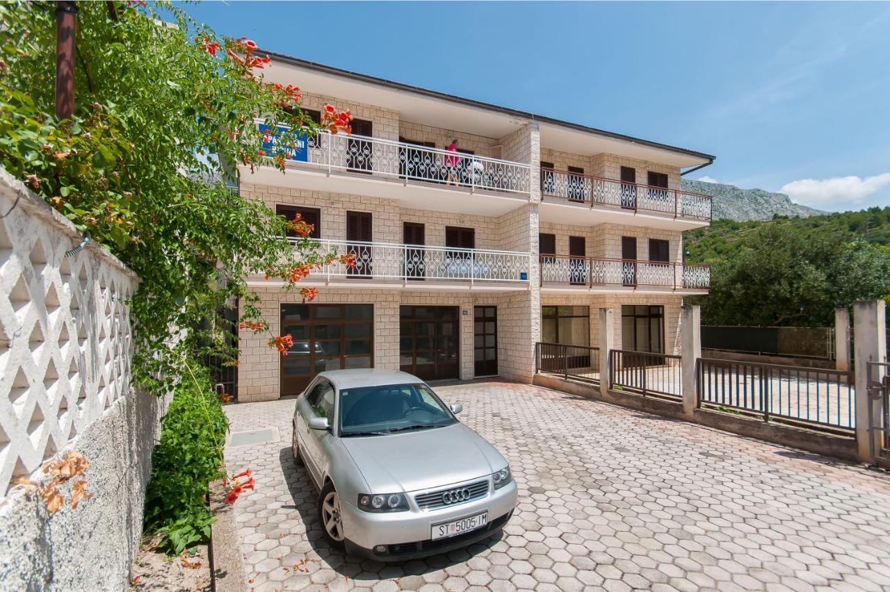 Apartments Ricina Dugi Rat Luaran gambar