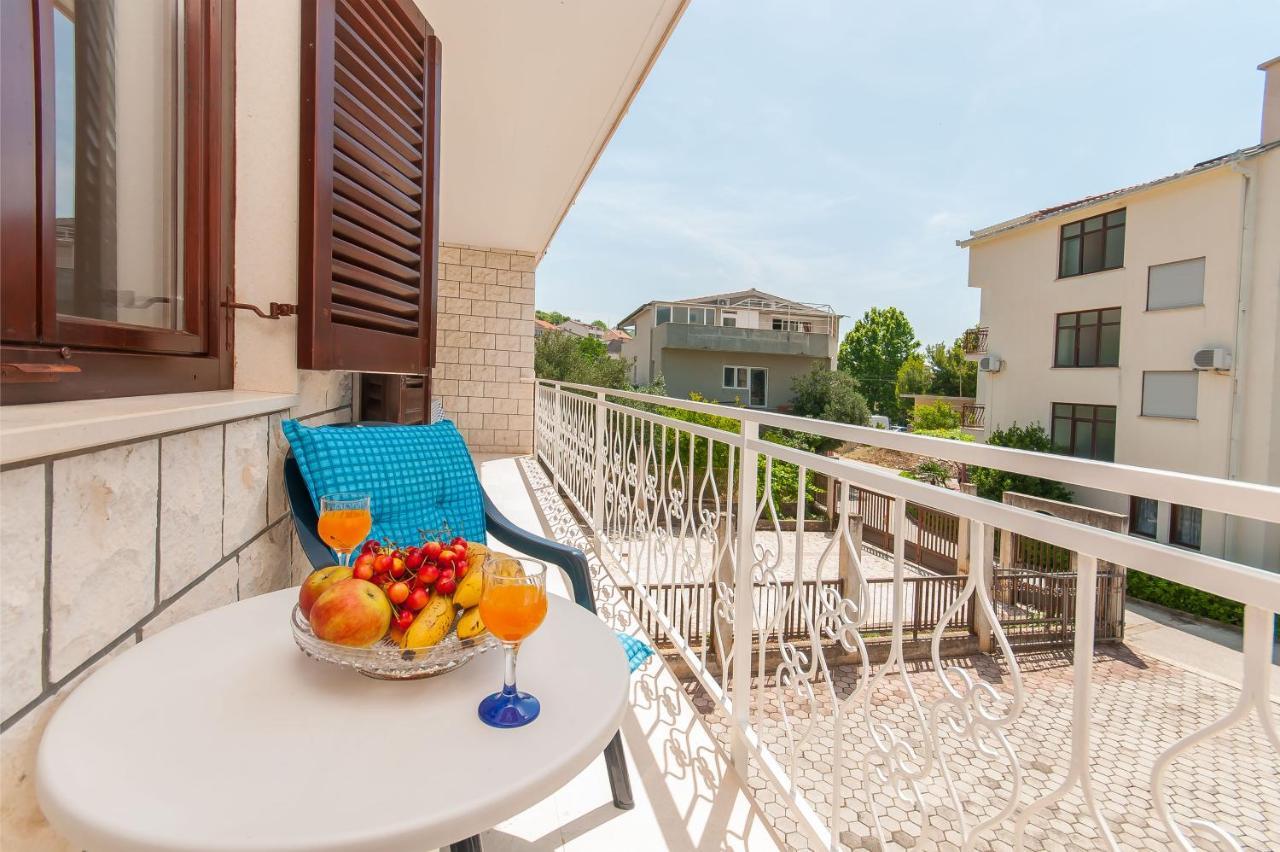 Apartments Ricina Dugi Rat Luaran gambar