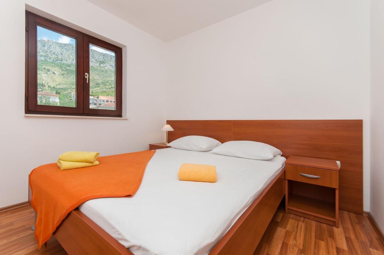 Apartments Ricina Dugi Rat Luaran gambar