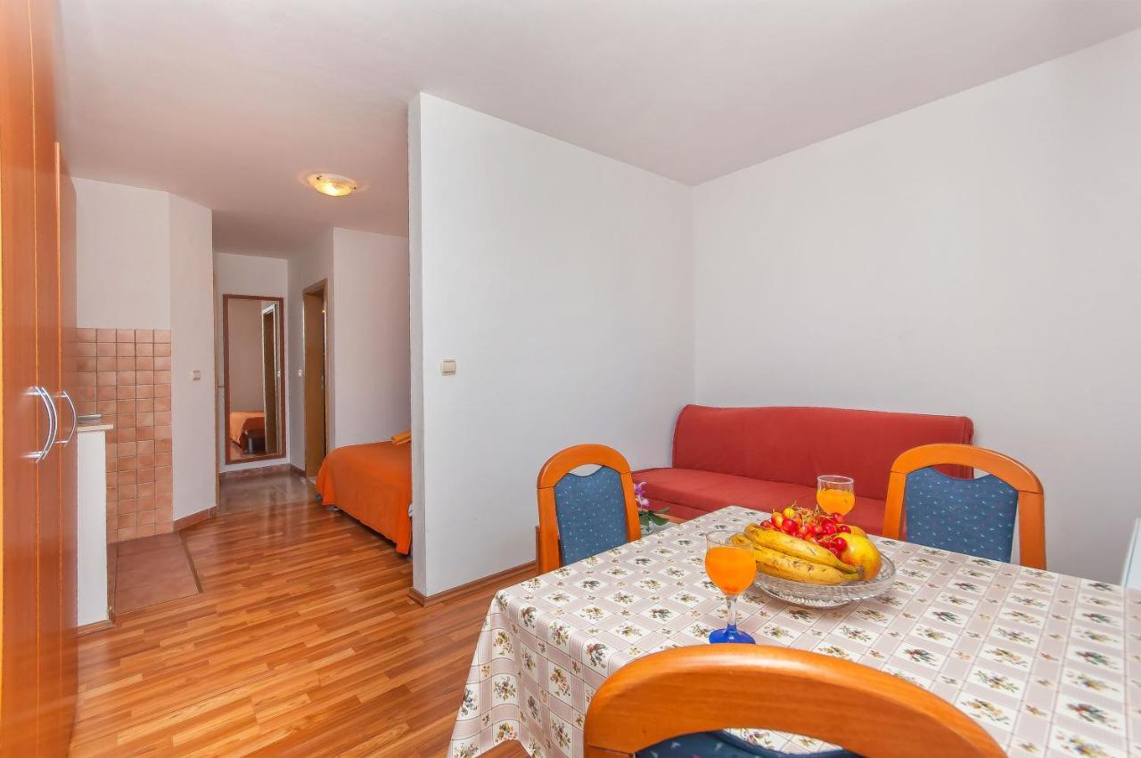 Apartments Ricina Dugi Rat Luaran gambar