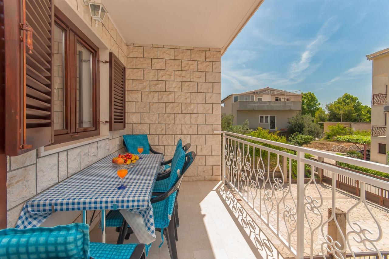 Apartments Ricina Dugi Rat Luaran gambar