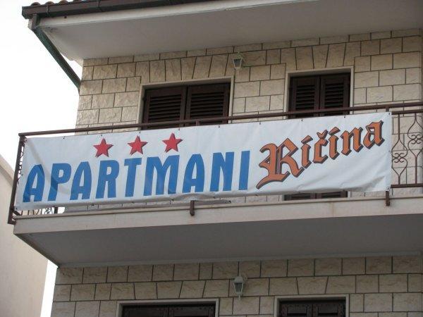 Apartments Ricina Dugi Rat Luaran gambar
